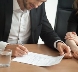 השכפ"ץ של העסק הישראלי: למה בשנת 2026 ליווי משפטי הוא כבר לא "מותרות"